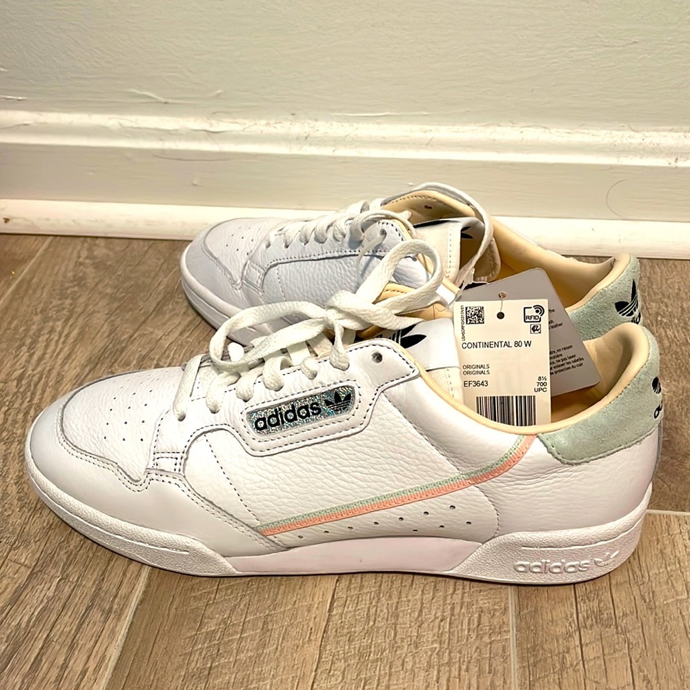 BRAND NEW Adidas Women’s Continental tennis shoes. Size 10